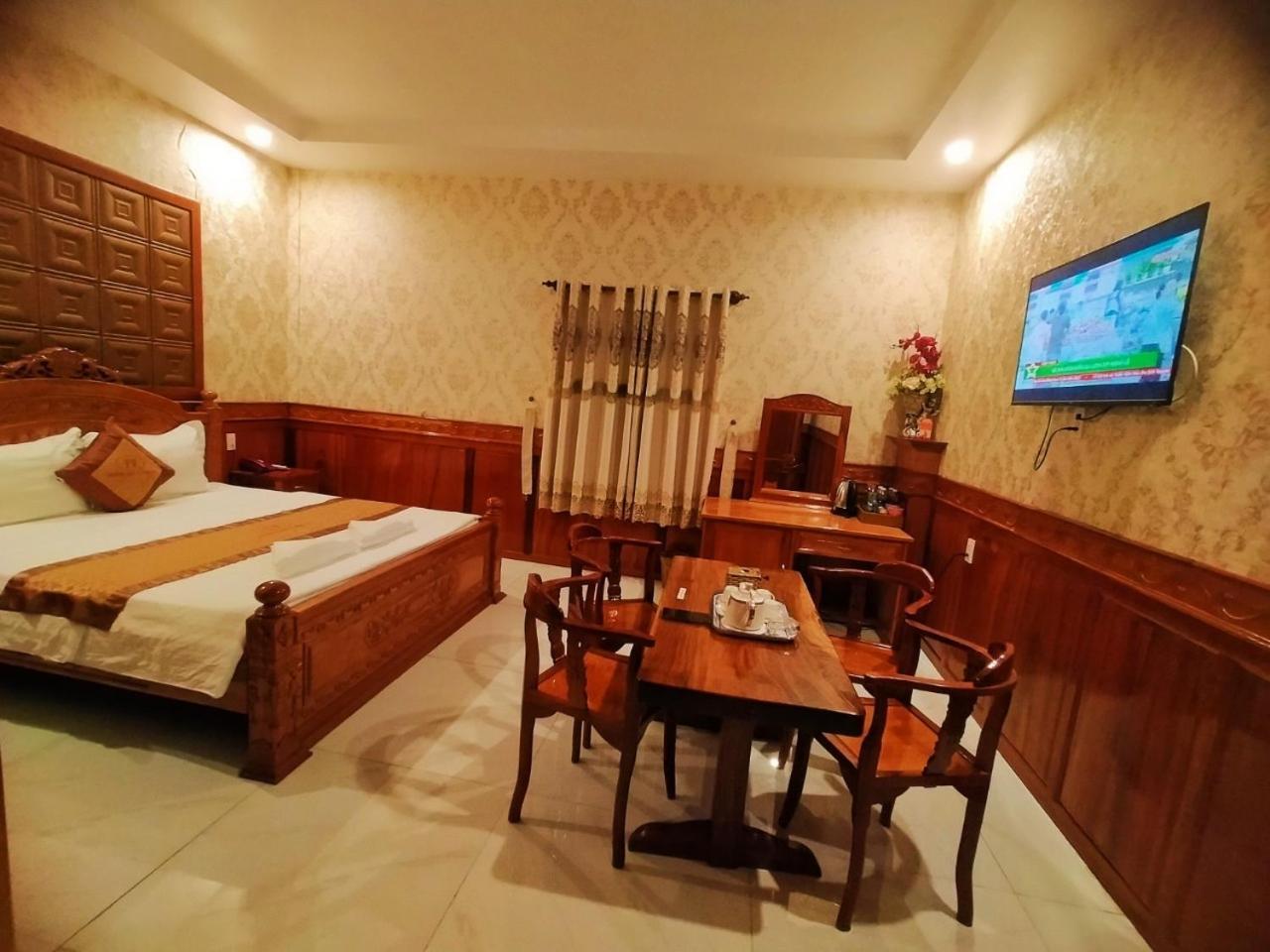 Khách Sạn Tường Vy Rạch Giá Exterior foto