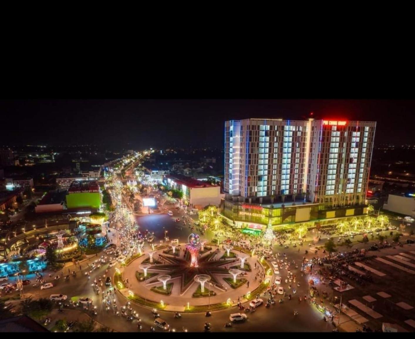 Khách Sạn Tường Vy Rạch Giá Exterior foto
