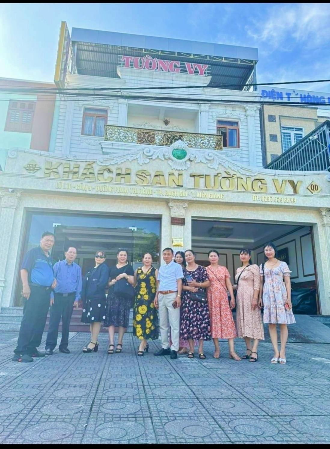 Khách Sạn Tường Vy Rạch Giá Exterior foto
